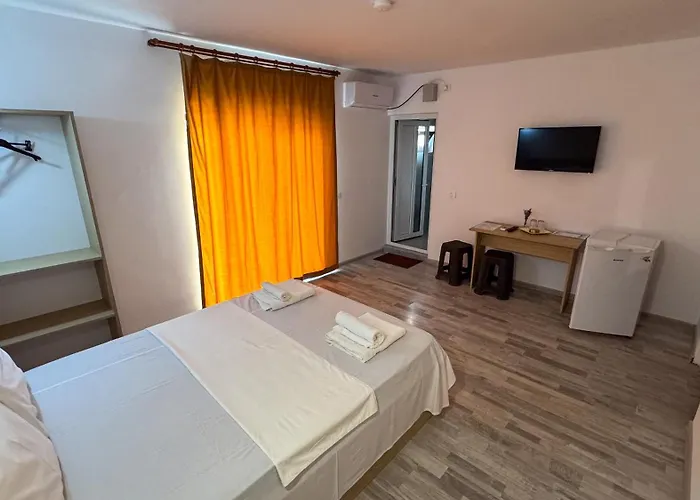 Casa Gore Costineşti